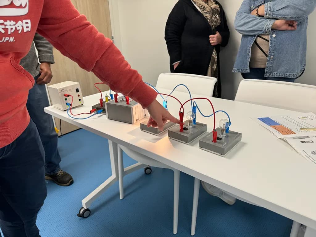 demonstation-habilitation-electrique Démonstration d'habilitation électrique avec des équipements